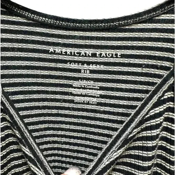 AMERICAN EAGLE BLACK AND WHITE STRIPED TANK TOP - Picture 3 of 3